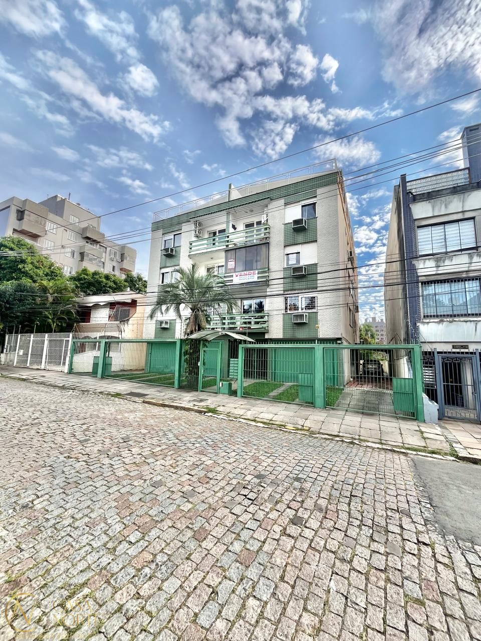 Apartamento à venda com 2 quartos, 68m², 1 vaga, Rua Luiz Cosme no bairro Passo da Areia em Porto Alegre
