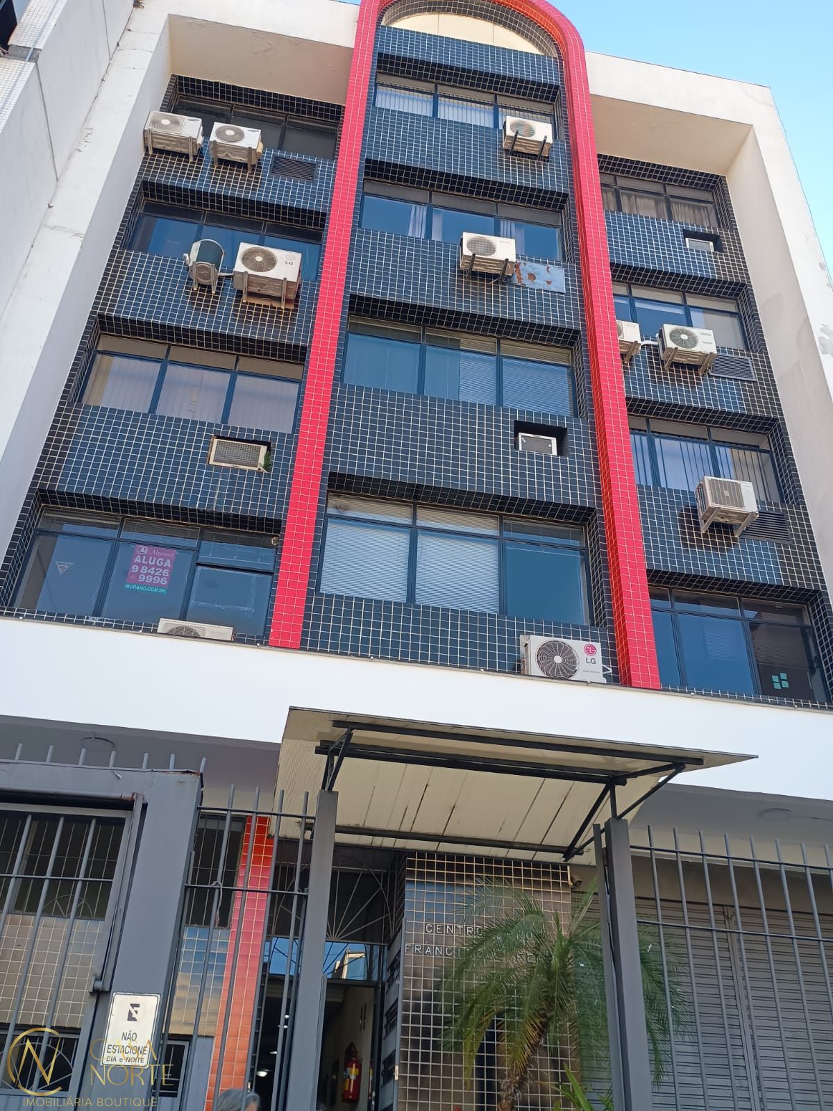 Sala Comercial à venda com 1 quarto, 33m², Rua Francisco Ferrer no bairro Rio Branco em Porto Alegre
