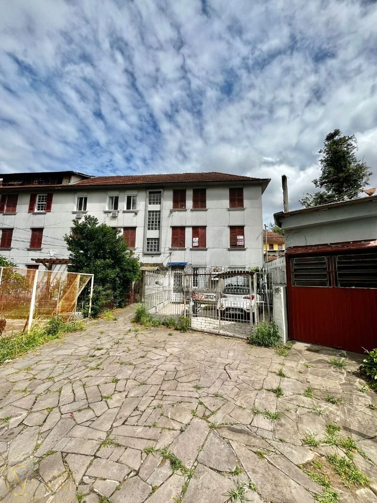 Apartamento à venda com 2 quartos, 51m², Rua Caxias do Sul no bairro Passo da Areia em Porto Alegre