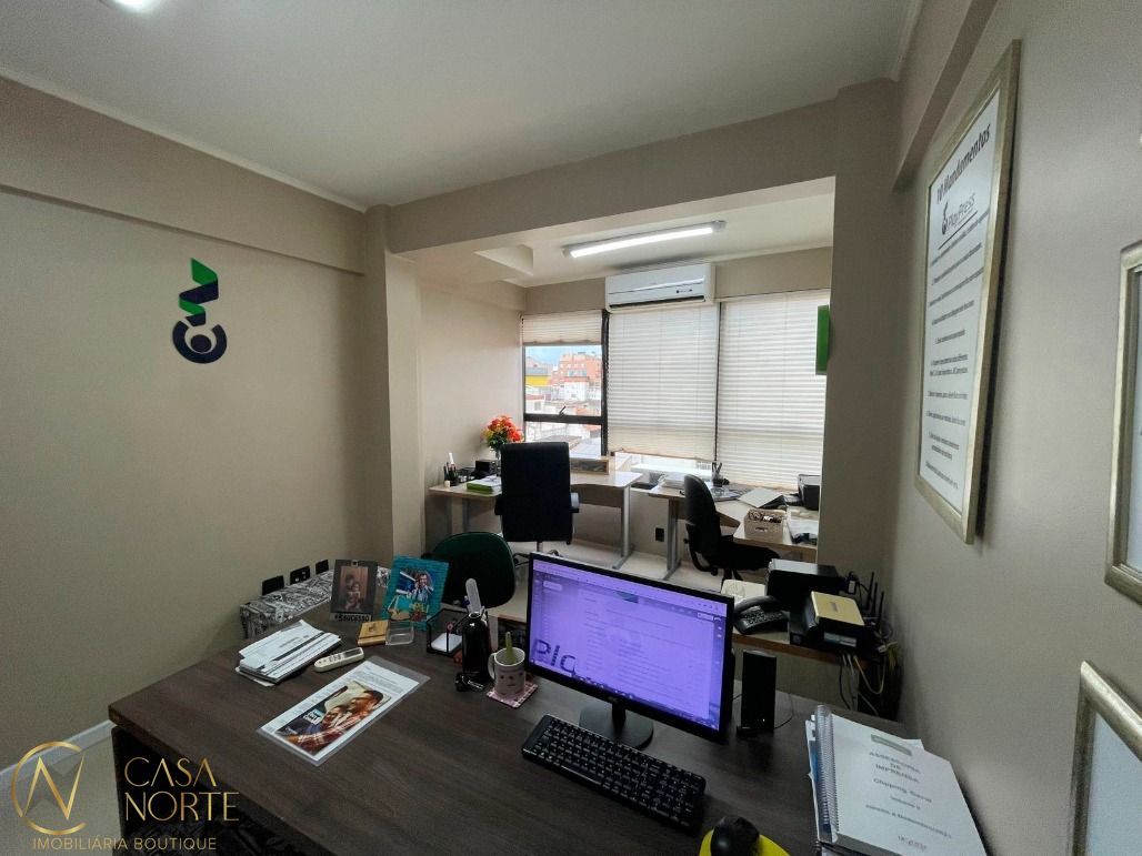Sala Comercial à venda , 27m², Rua Jari no bairro Passo da Areia em Porto Alegre
