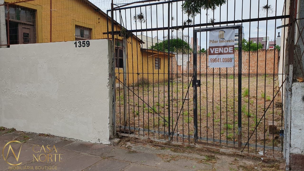 Terreno à venda  com 283m², Vicente da Fontoura no bairro Santana em Porto Alegre