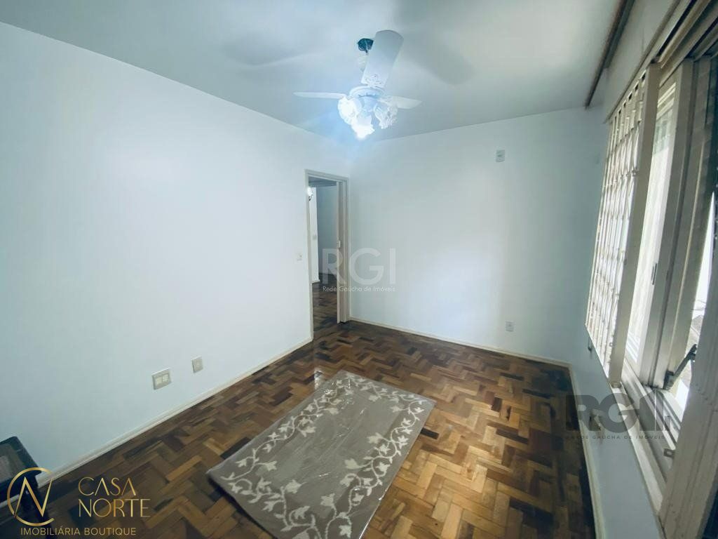 Apartamento à venda com 2 quartos, 70m², Rua Laurindo no bairro Santana em Porto Alegre