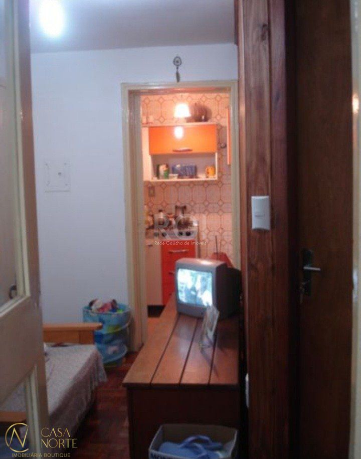 Kitnet à venda com 1 quarto, 36m², Rua Gomes Jardim no bairro Santana em Porto Alegre