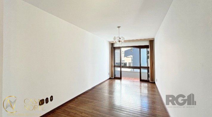 Apartamento à venda com 2 quartos, 70m², 1 vaga, Rua Domingos Crescêncio no bairro Santana em Porto Alegre