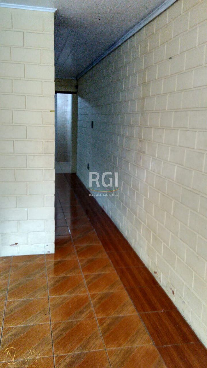 Casa à venda com 3 quartos, 140m², 1 vaga, Rua Domingos Crescencio no bairro Santana em Porto Alegre