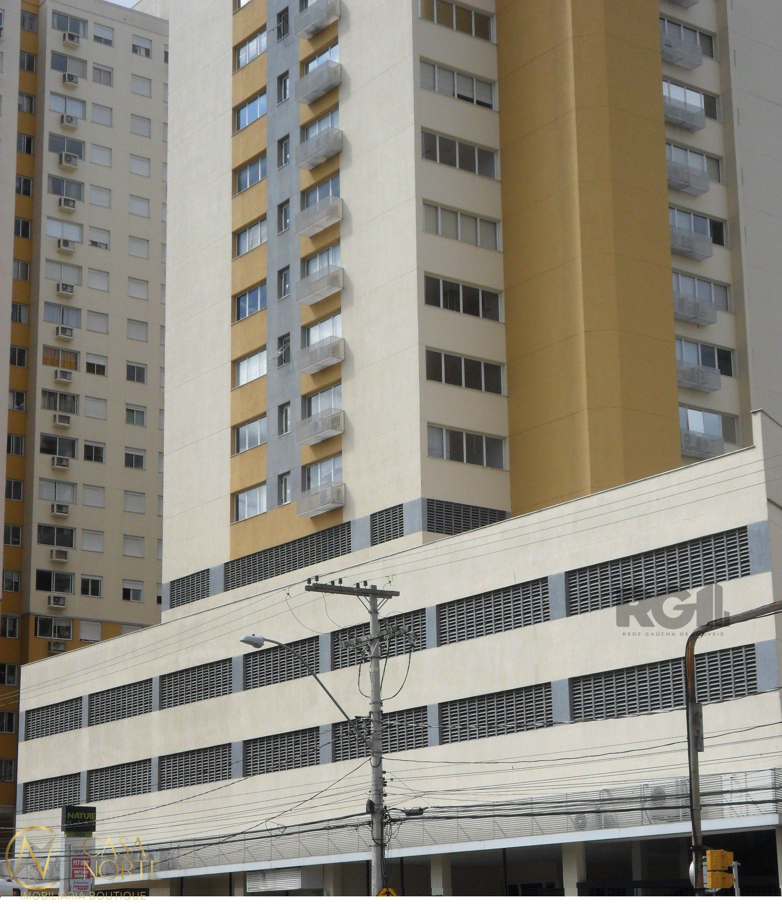 Sala Comercial à venda , 38m², 1 vaga, Avenida Bento Gonçalves no bairro Partenon em Porto Alegre