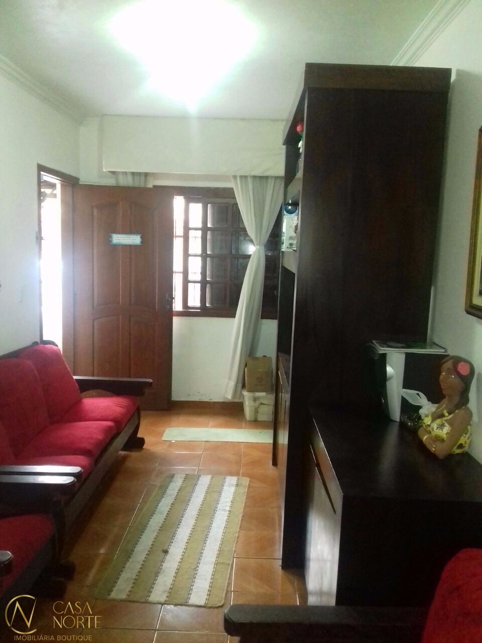 Casa à venda com 5 quartos, 130m², 1 suíte, 2 vagas, Rua Verissimo Rosa no bairro Partenon em Porto Alegre