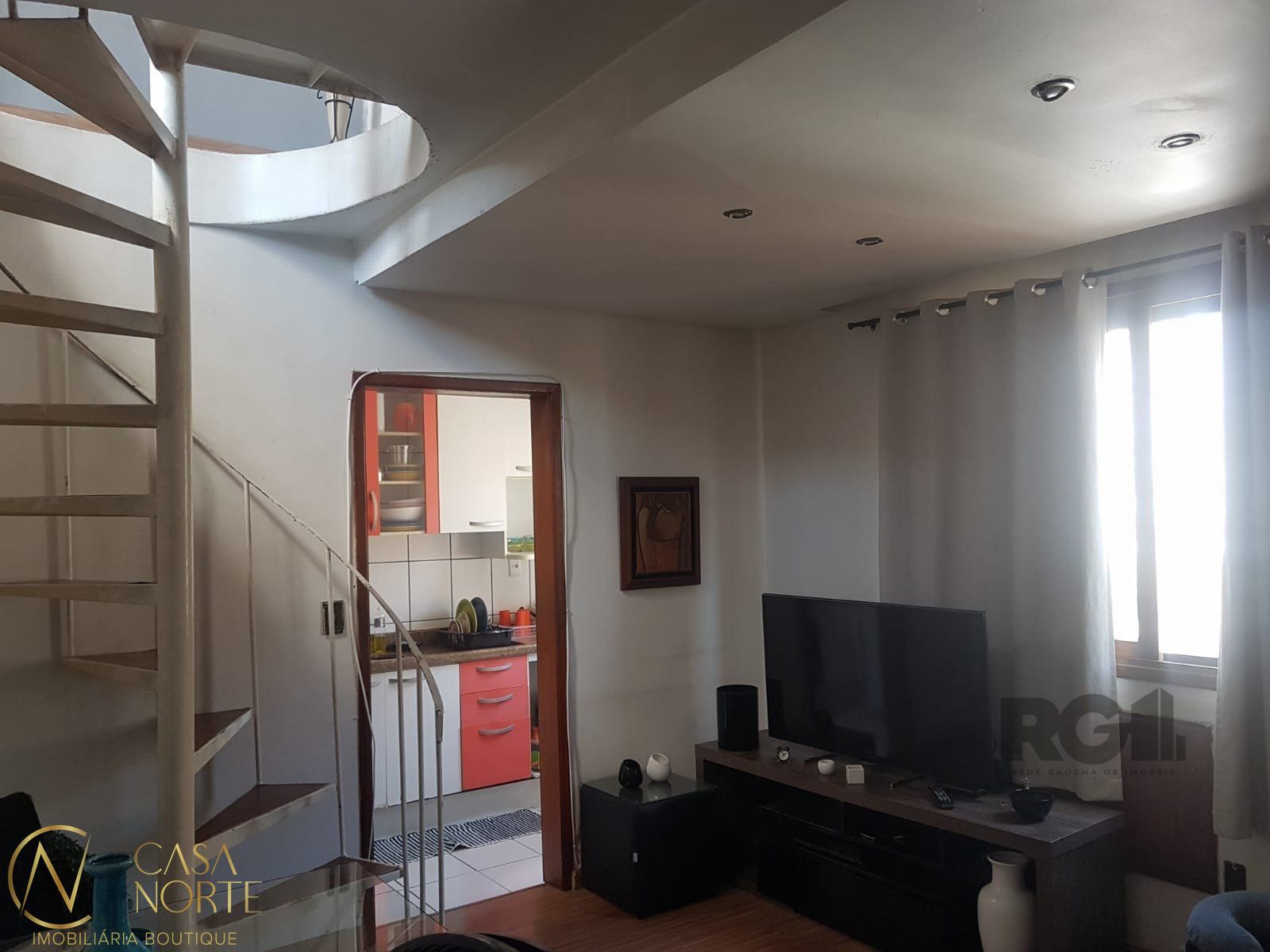 Cobertura à venda com 2 quartos, 97m², Rua São Luis no bairro Santana em Porto Alegre