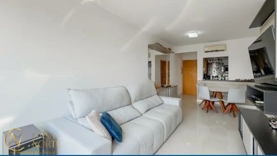 Apartamento à venda com 2 quartos, 68m², 1 suíte, 2 vagas, Rua São Luís no bairro Santana em Porto Alegre