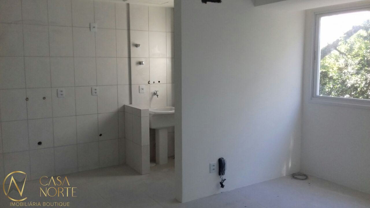 Apartamento à venda com 1 quarto, 36m², 1 vaga, Rua Fagundes Varela no bairro Santo Antônio em Porto Alegre