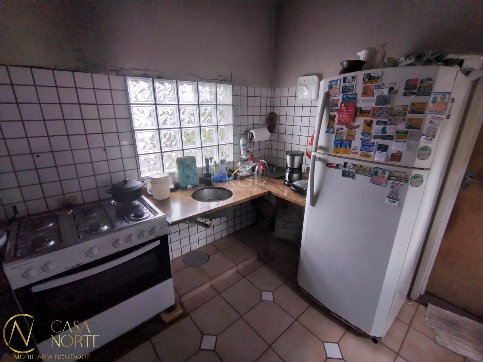 Casa à venda com 3 quartos, 115m², 1 vaga, Rua Mariz e Barros no bairro Petrópolis em Porto Alegre