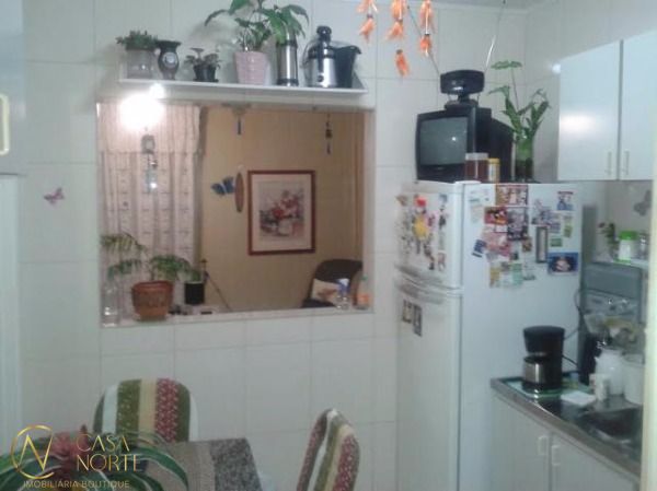 Apartamento à venda com 2 quartos, 58m², Rua Maria Montessori no bairro São Sebastião em Porto Alegre