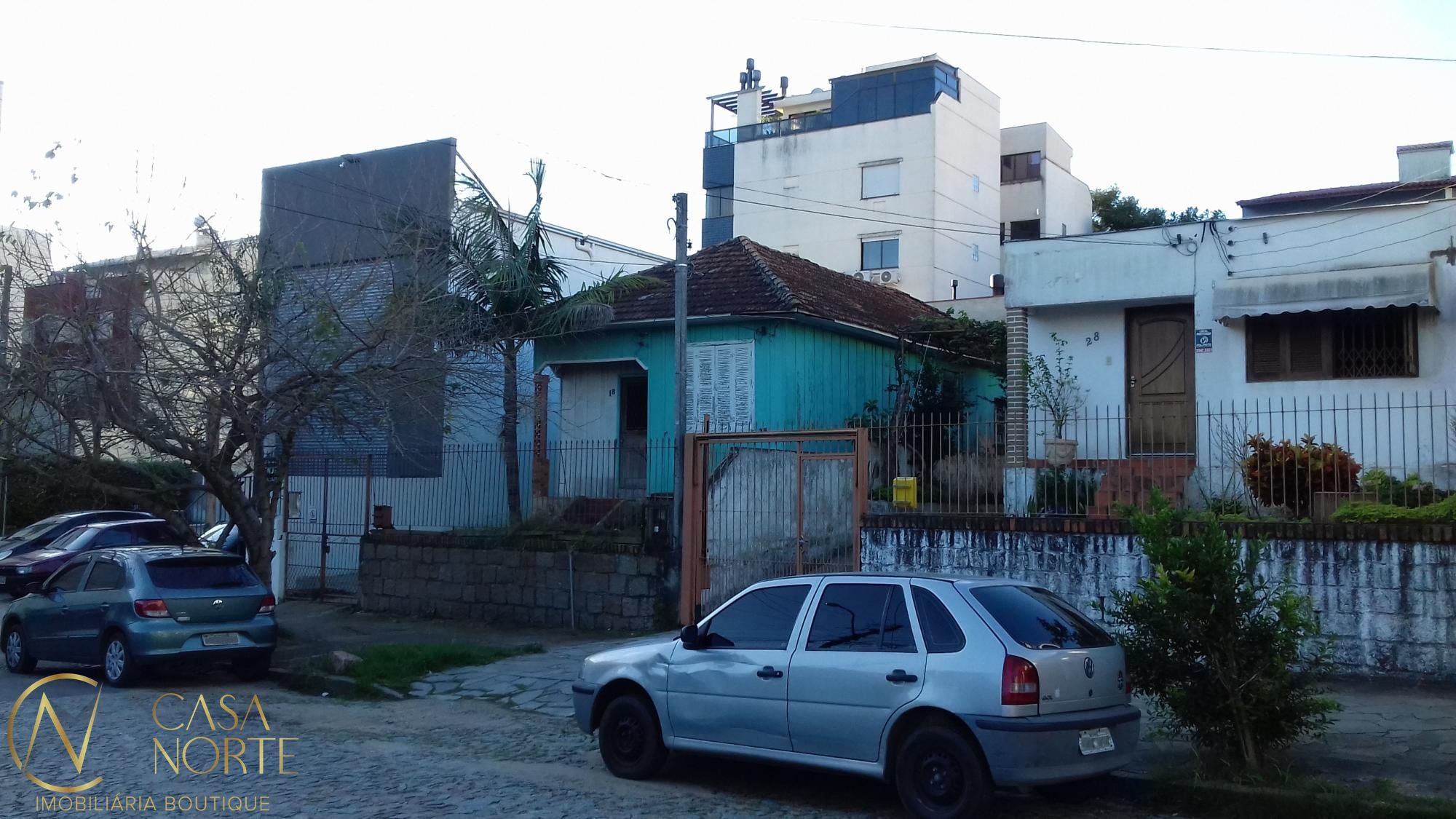 Casa à venda com 2 quartos, 91m², 1 vaga, Rua Oito de Julho no bairro Jardim  Botânico em Porto Alegre