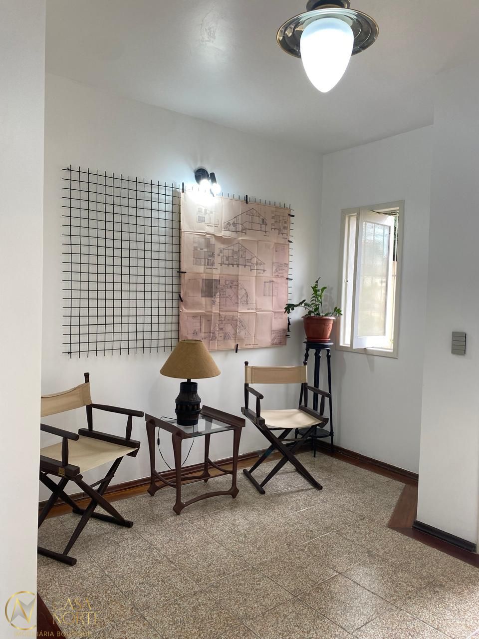 Casa à venda com 3 quartos, 306m², 1 suíte, 2 vagas, Rua São Francisco de Assis no bairro Santo Antônio em Porto Alegre