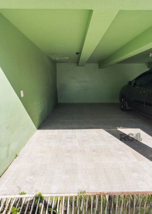 Casa de Condomínio à venda com 3 quartos, 158m², 2 vagas, Avenida Nilo Ruschel no bairro Morro Santana em Porto Alegre