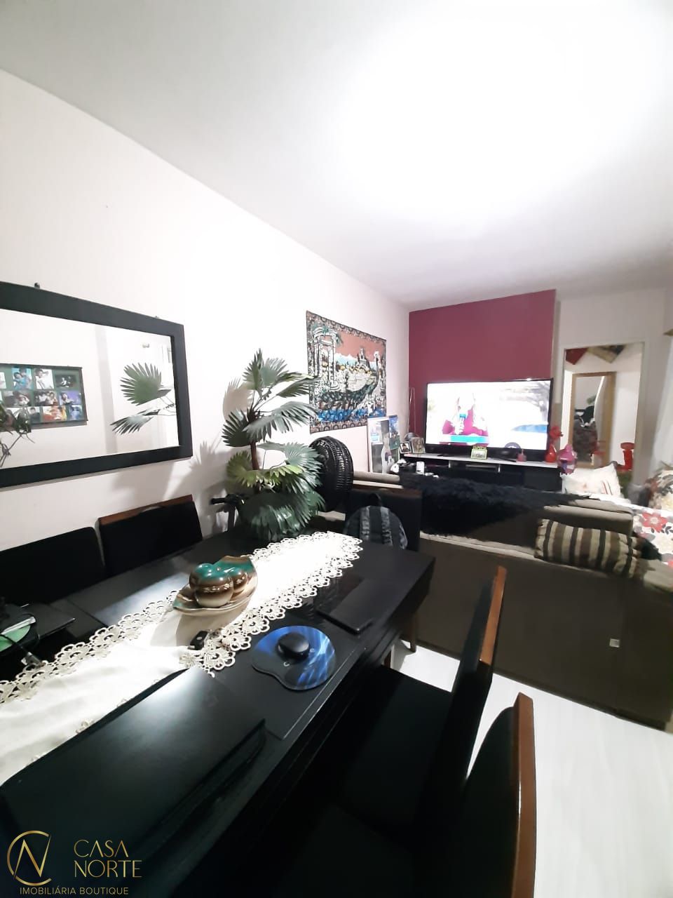 Apartamento à venda com 2 quartos, 56m², Rua Vicente da Fontoura no bairro Santana em Porto Alegre