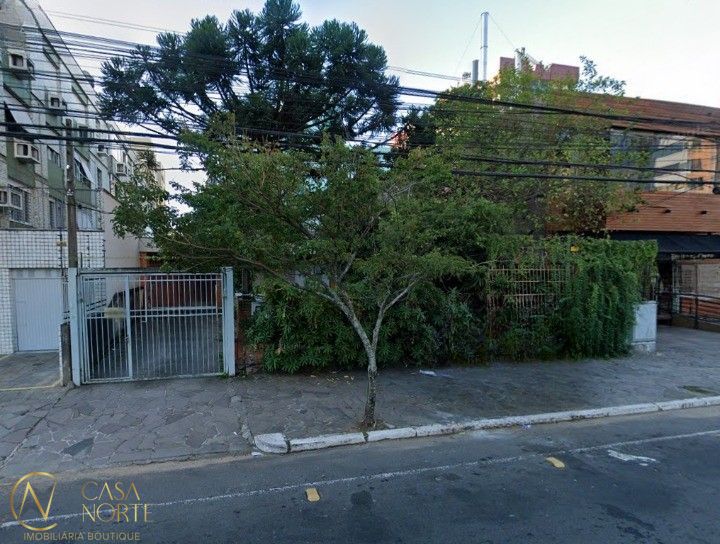 Terreno à venda  com 720m², Rua José de Alencar no bairro Menino Deus em Porto Alegre