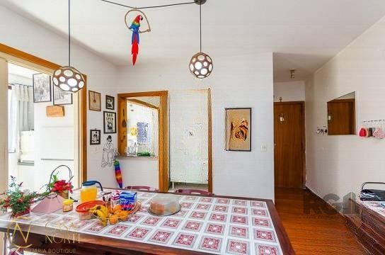 Cobertura à venda com 3 quartos, 165m², 2 suítes, 2 vagas, Rua Domingos Crescencio no bairro Santana em Porto Alegre