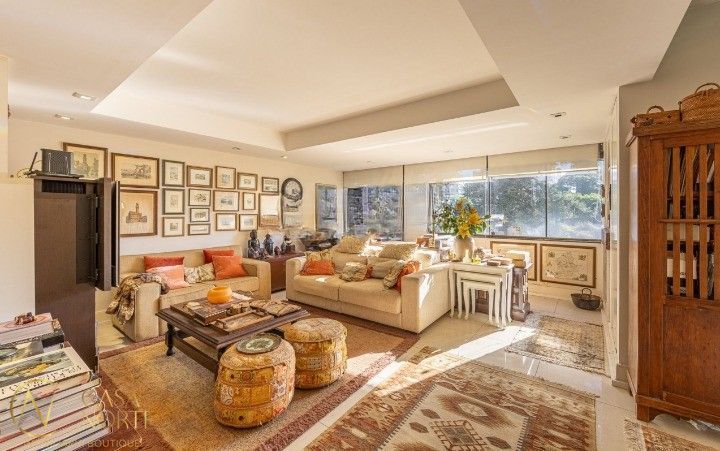 Apartamento à venda com 3 quartos, 122m², 1 suíte, 1 vaga, Rua Comendador Rheingantz no bairro Auxiliadora em Porto Alegre
