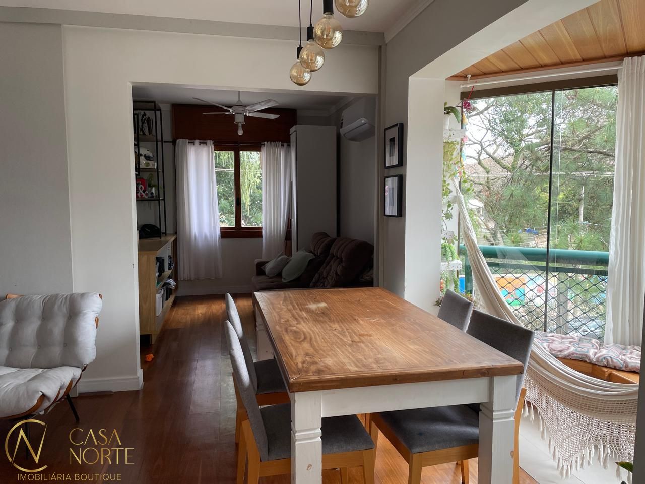 Apartamento à venda com 3 quartos, 93m², 1 suíte, 1 vaga, Rua São Manoel no bairro Rio Branco em Porto Alegre