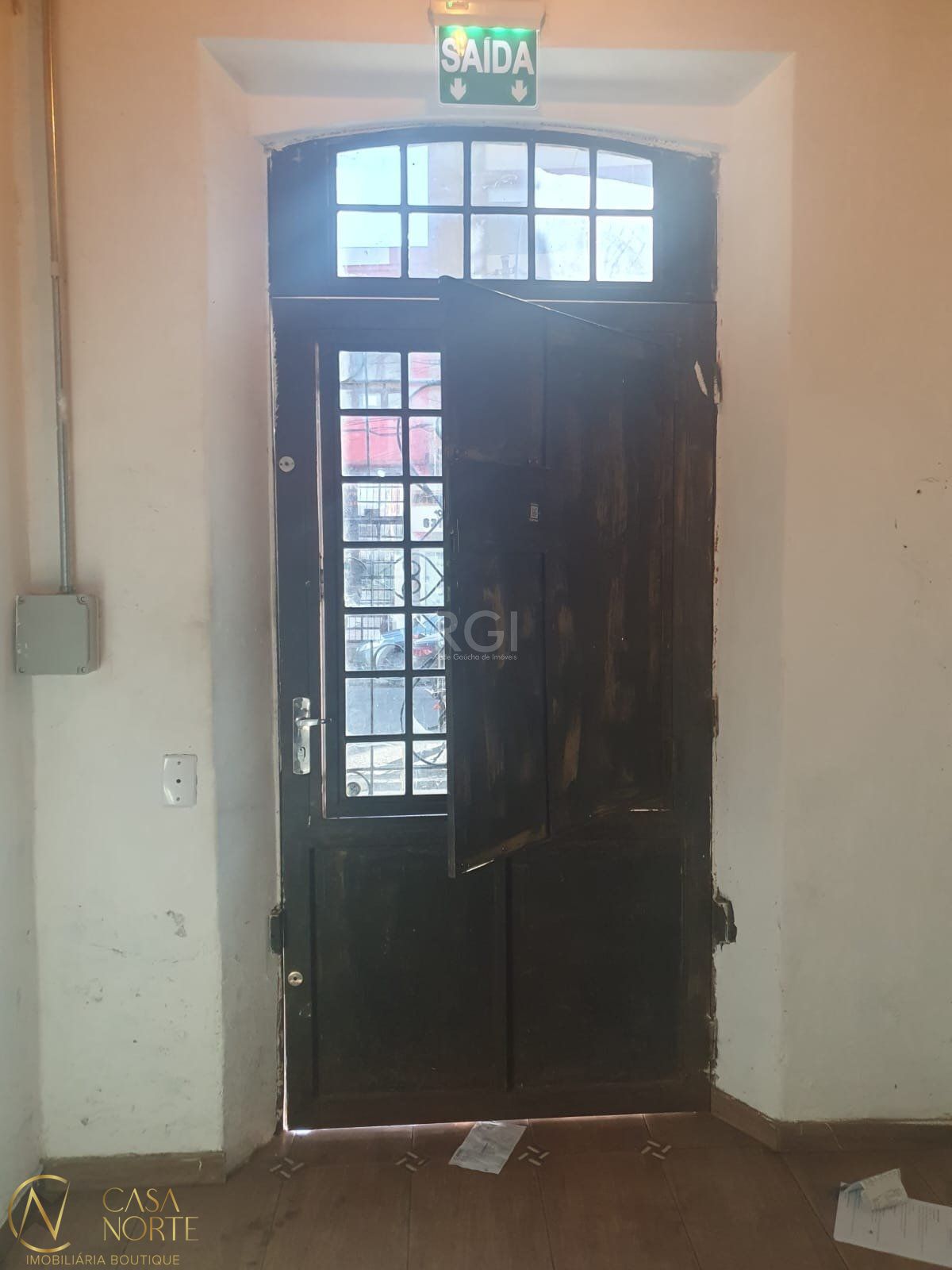 Casa à venda com 3 quartos, 242m², 1 vaga, Rua José do Patrocinio no bairro Cidade Baixa em Porto Alegre