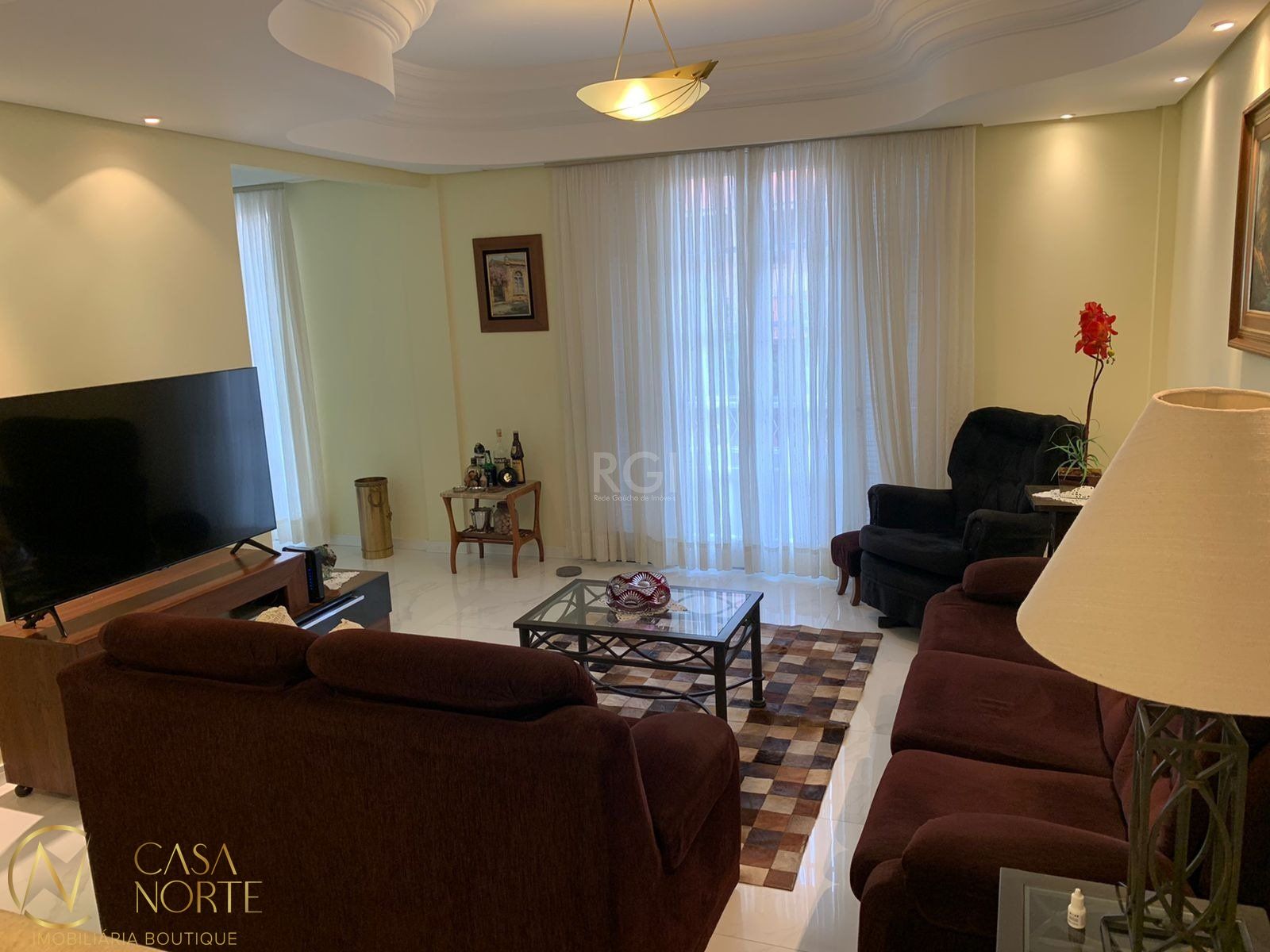 Apartamento à venda com 3 quartos, 130m², 1 suíte, 1 vaga, Rua Vicente da Fontoura no bairro Rio Branco em Porto Alegre