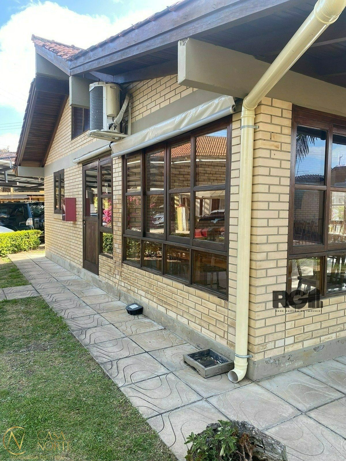 Casa de Condomínio à venda com 2 quartos, 84m², 1 suíte, 1 vaga, Avenida Edgar Pires de Castro no bairro Hípica em Porto Alegre