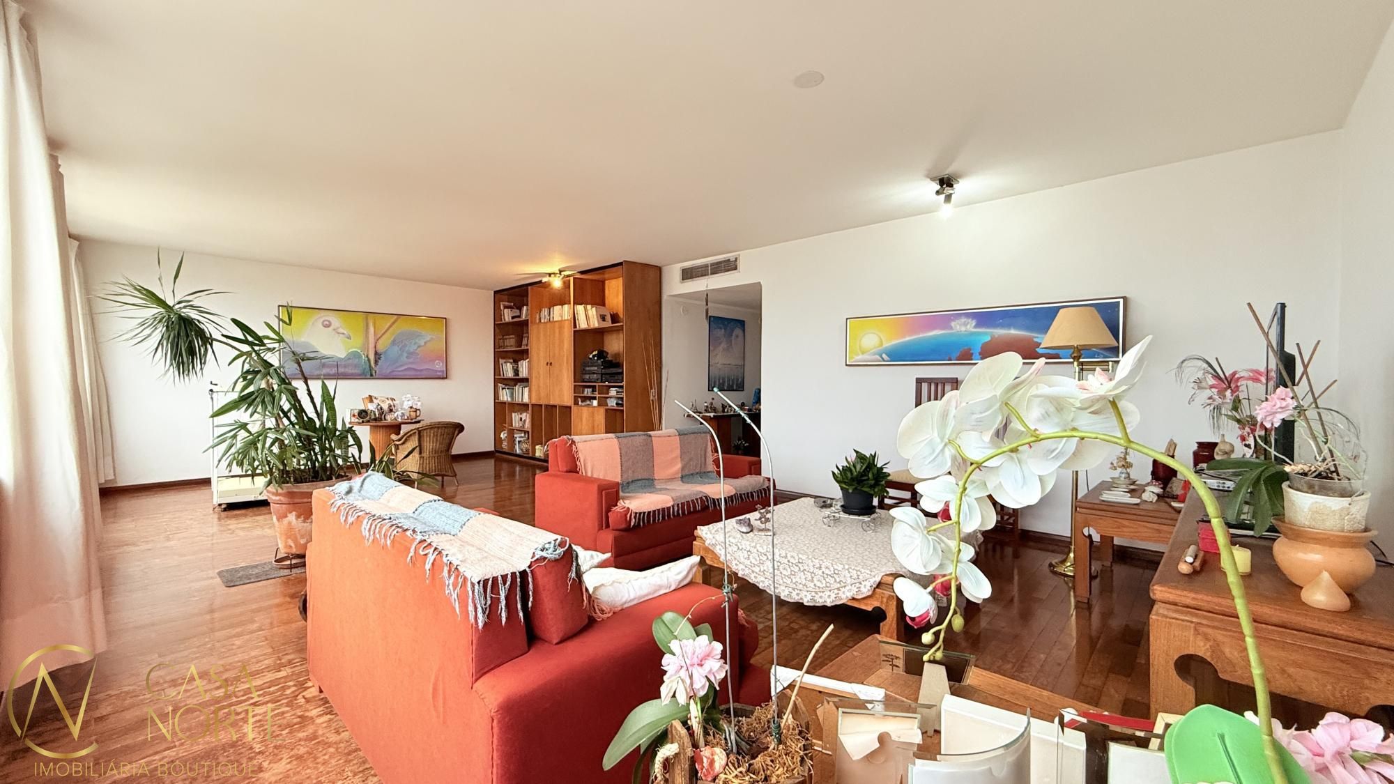 Apartamento à venda com 4 quartos, 222m², 1 suíte, 2 vagas, Rua Doutor Lauro de Oliveira no bairro Rio Branco em Porto Alegre