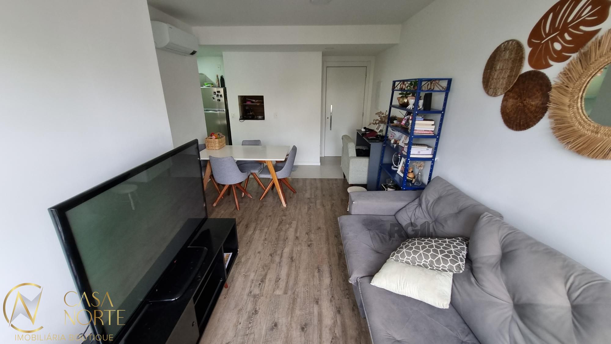 Apartamento à venda com 2 quartos, 57m², 1 suíte, 1 vaga, Rua Santana no bairro Farroupilha em Porto Alegre