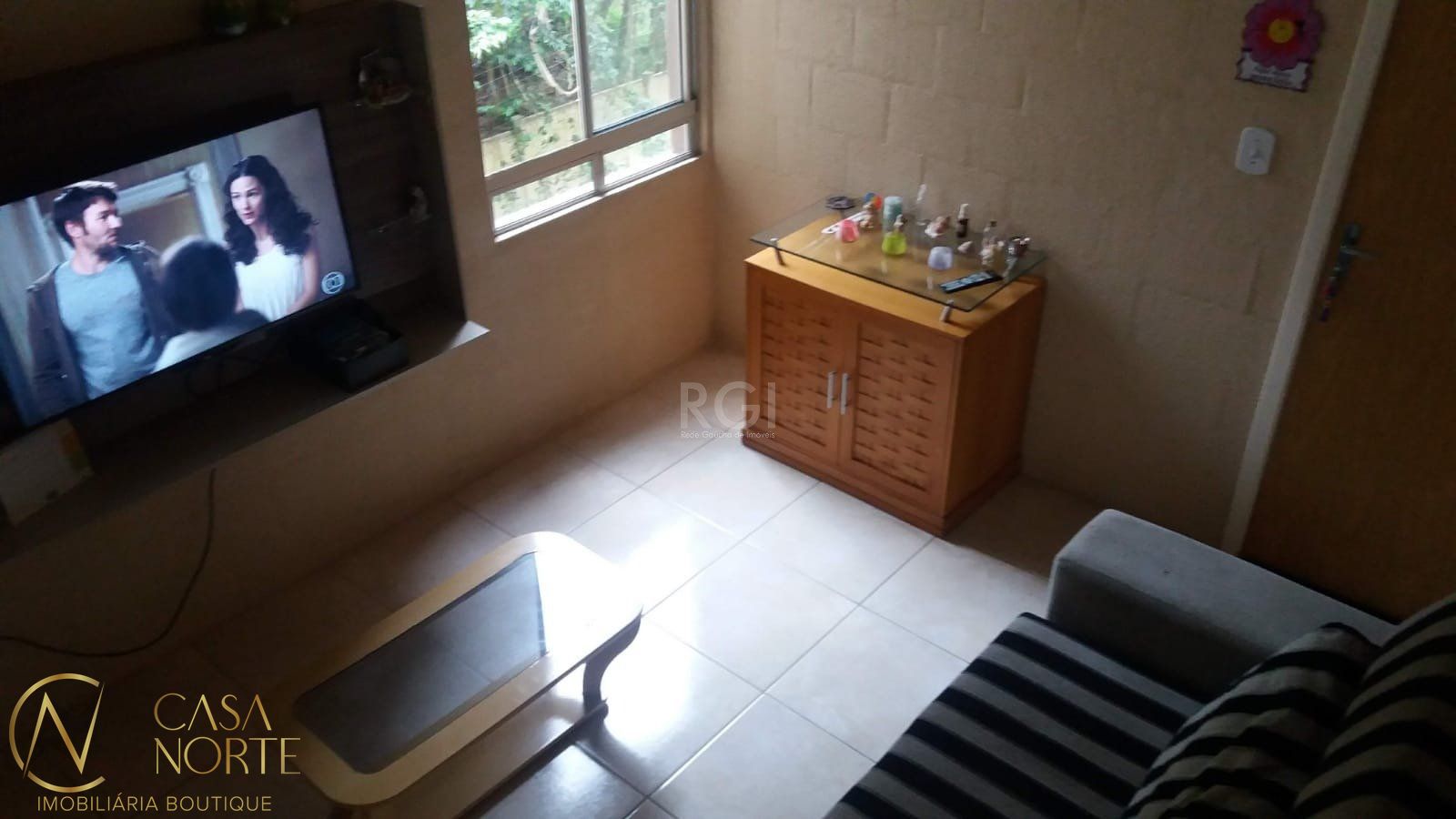 Apartamento à venda com 2 quartos, 38m², 1 vaga, Avenida João Antônio Silveira no bairro Lomba do Pinheiro em Porto Alegre