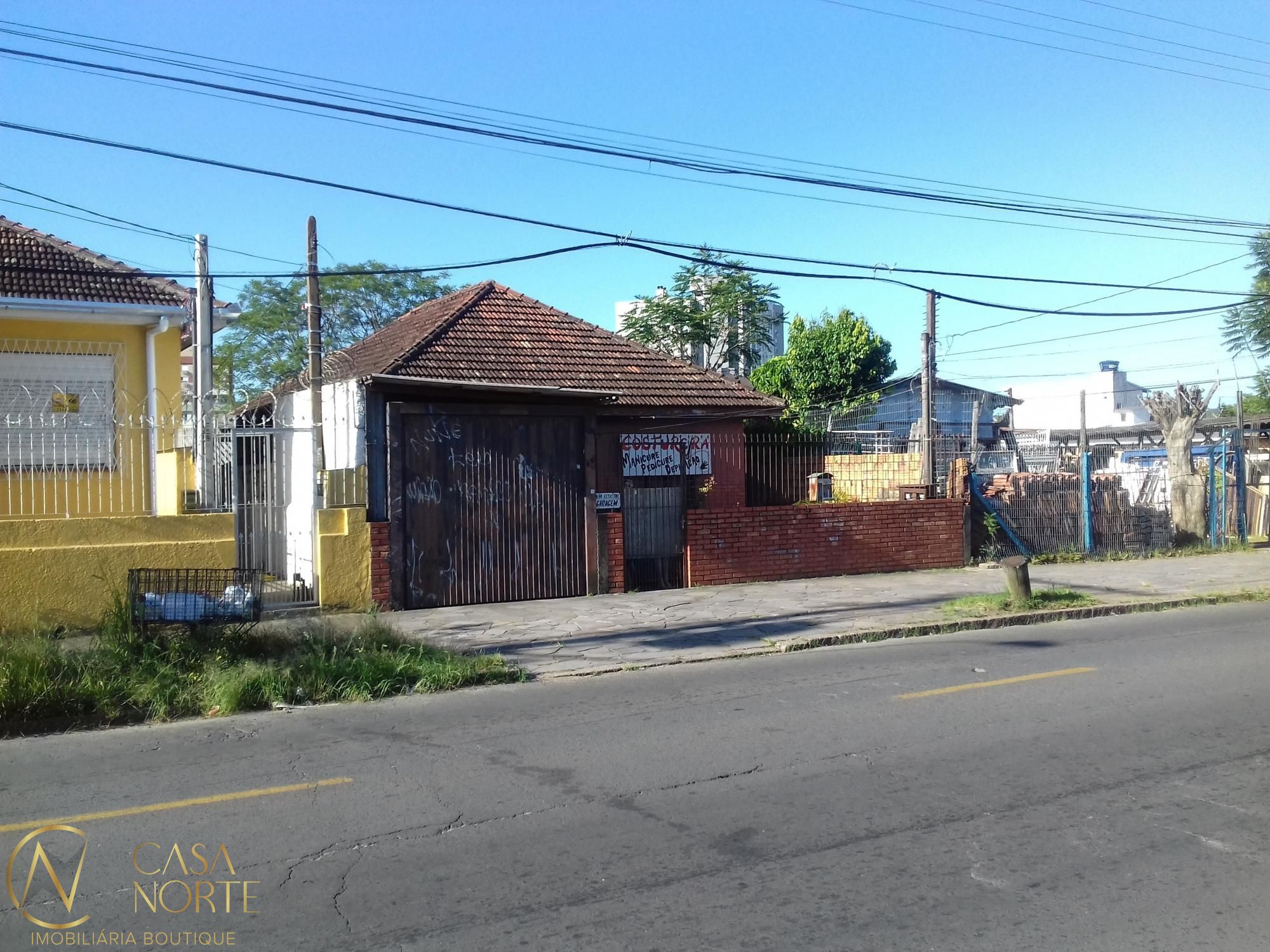 Casa à venda com 3 quartos, 75m², 2 vagas, Rua Saldanha da Gama no bairro São José em Porto Alegre