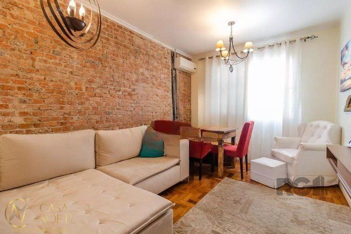 Apartamento à venda com 2 quartos, 69m², 1 vaga, Avenida Padre Cacique no bairro Praia de Belas em Porto Alegre
