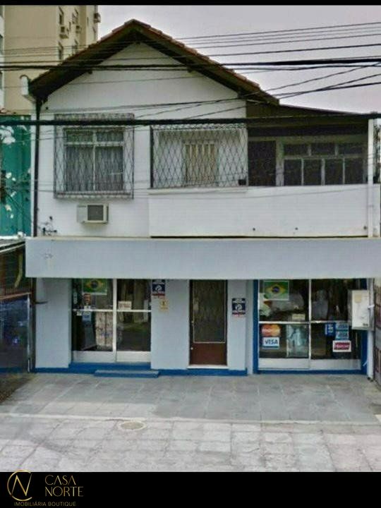 Casa à venda com 3 quartos, 250m², 1 suíte, 3 vagas, Rua Vicente da Fontoura no bairro Rio Branco em Porto Alegre