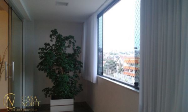 Cobertura à venda com 4 quartos, 276m², 1 suíte, 2 vagas, Rua Dona Adda Mascarenhas de Moraes no bairro Jardim Itu em Porto Alegre