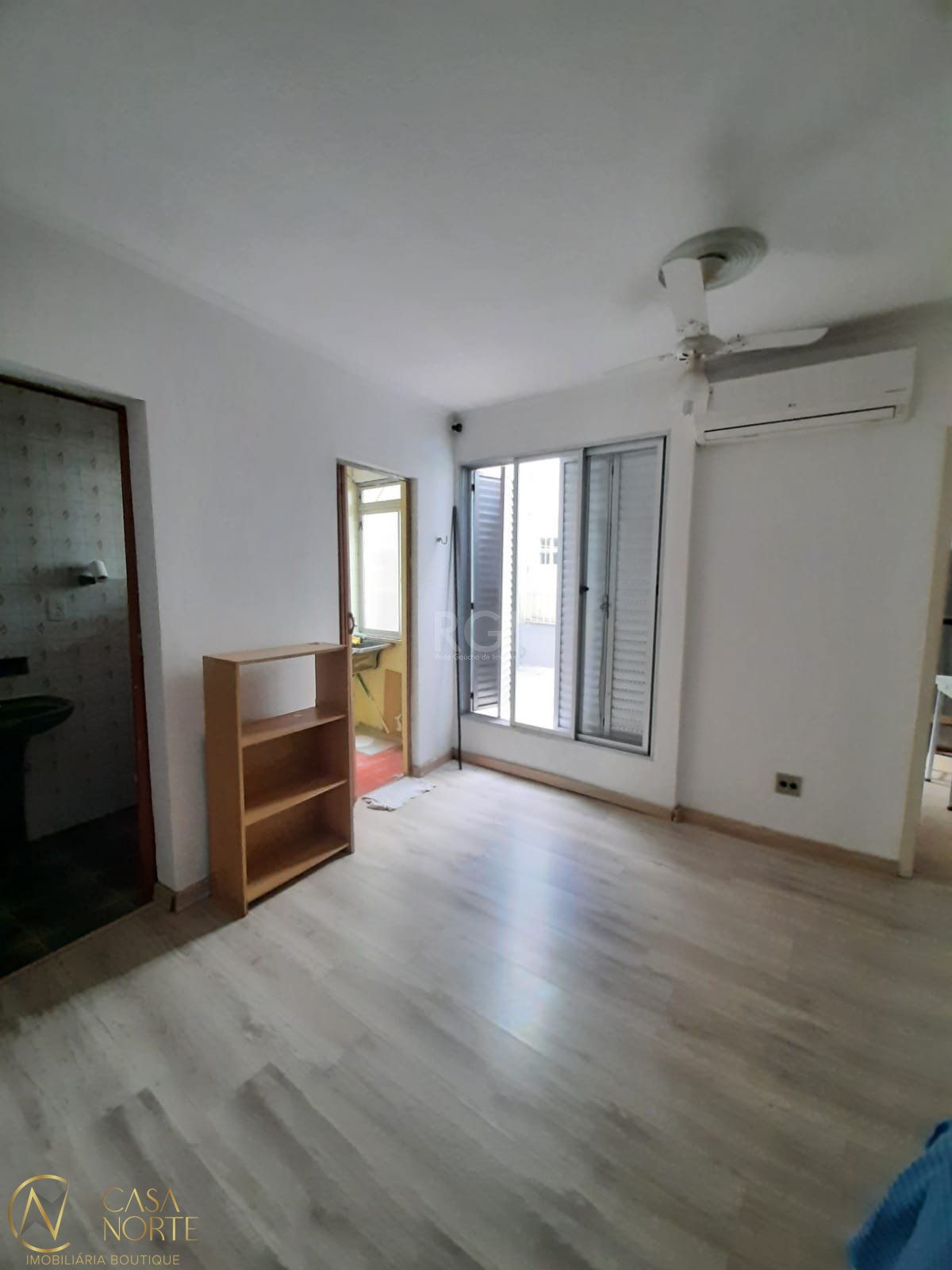 Kitnet à venda , 30m², Avenida da Azenha no bairro Azenha em Porto Alegre
