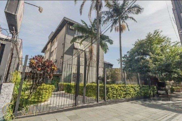 Apartamento à venda com 4 quartos, 88m², Rua Silveiro no bairro Menino Deus em Porto Alegre