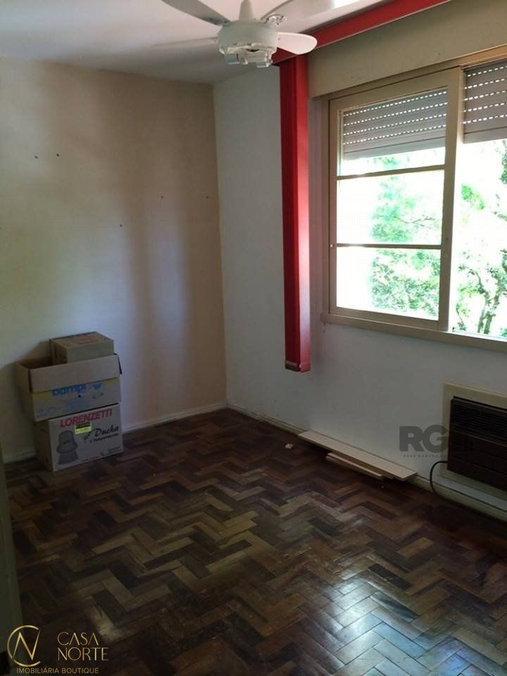 Apartamento à venda com 3 quartos, 77m², 1 vaga, Rua Marechal Mesquita no bairro Teresópolis em Porto Alegre