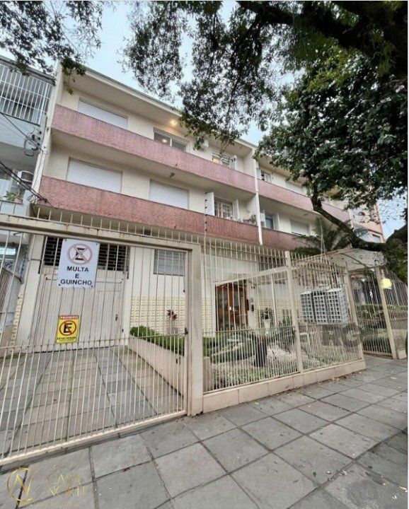 Apartamento à venda com 2 quartos, 70m², 1 vaga, Rua Santana no bairro Farroupilha em Porto Alegre