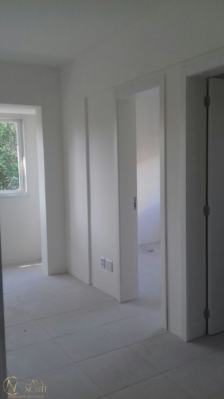 Apartamento à venda com 1 quarto, 36m², 1 vaga, Rua Fagundes Varela no bairro Santo Antônio em Porto Alegre