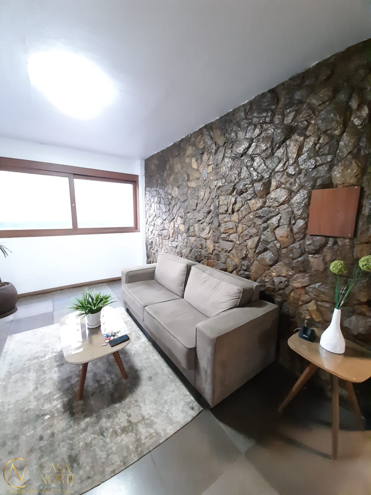 Apartamento à venda com 2 quartos, 73m², Rua Vicente da Fontoura no bairro Rio Branco em Porto Alegre