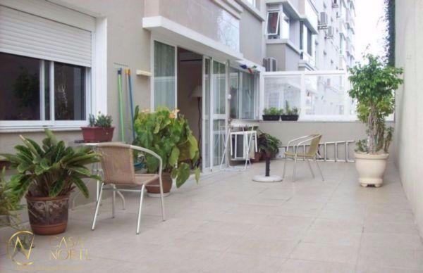 Apartamento à venda com 2 quartos, 104m², 1 suíte, 1 vaga, Rua São Manoel no bairro Santana em Porto Alegre