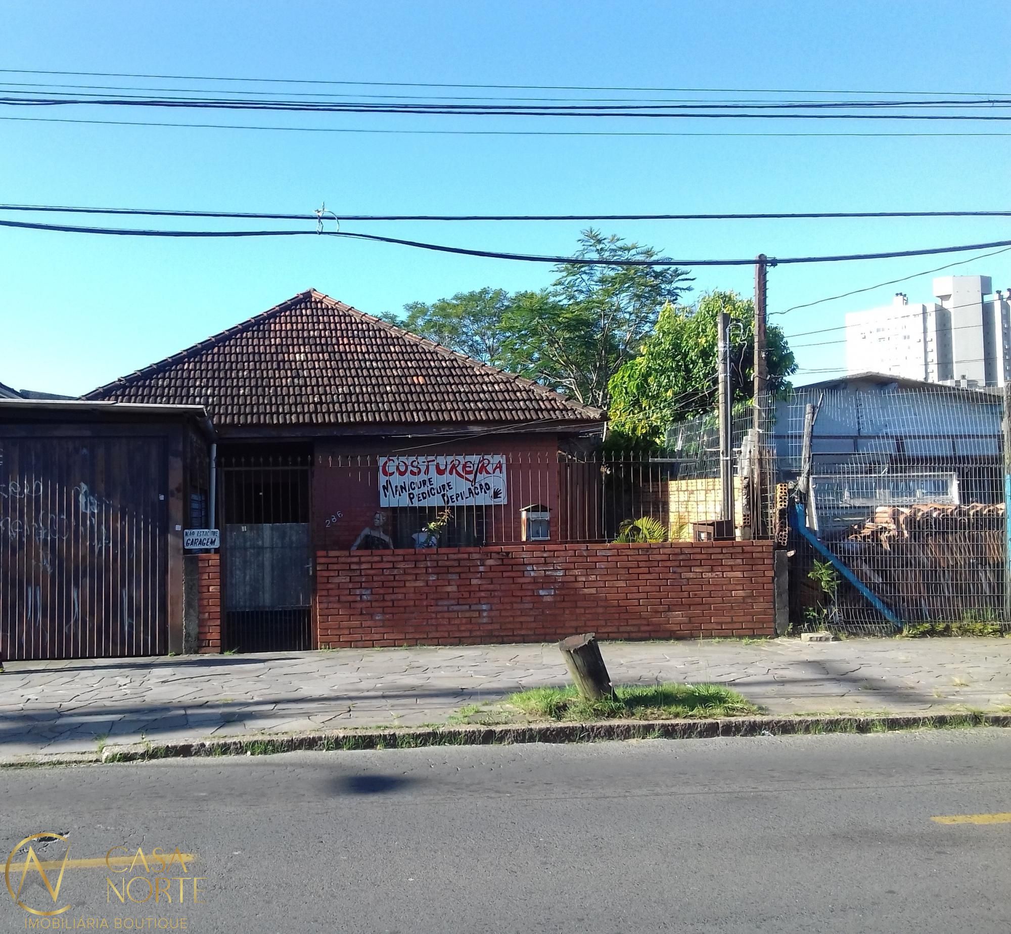 Casa à venda com 3 quartos, 75m², 2 vagas, Rua Saldanha da Gama no bairro São José em Porto Alegre