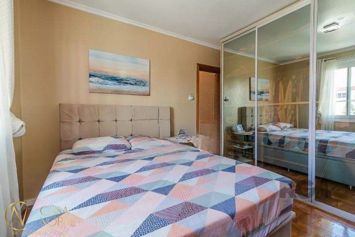 Apartamento à venda com 2 quartos, 69m², 1 vaga, Avenida Padre Cacique no bairro Praia de Belas em Porto Alegre