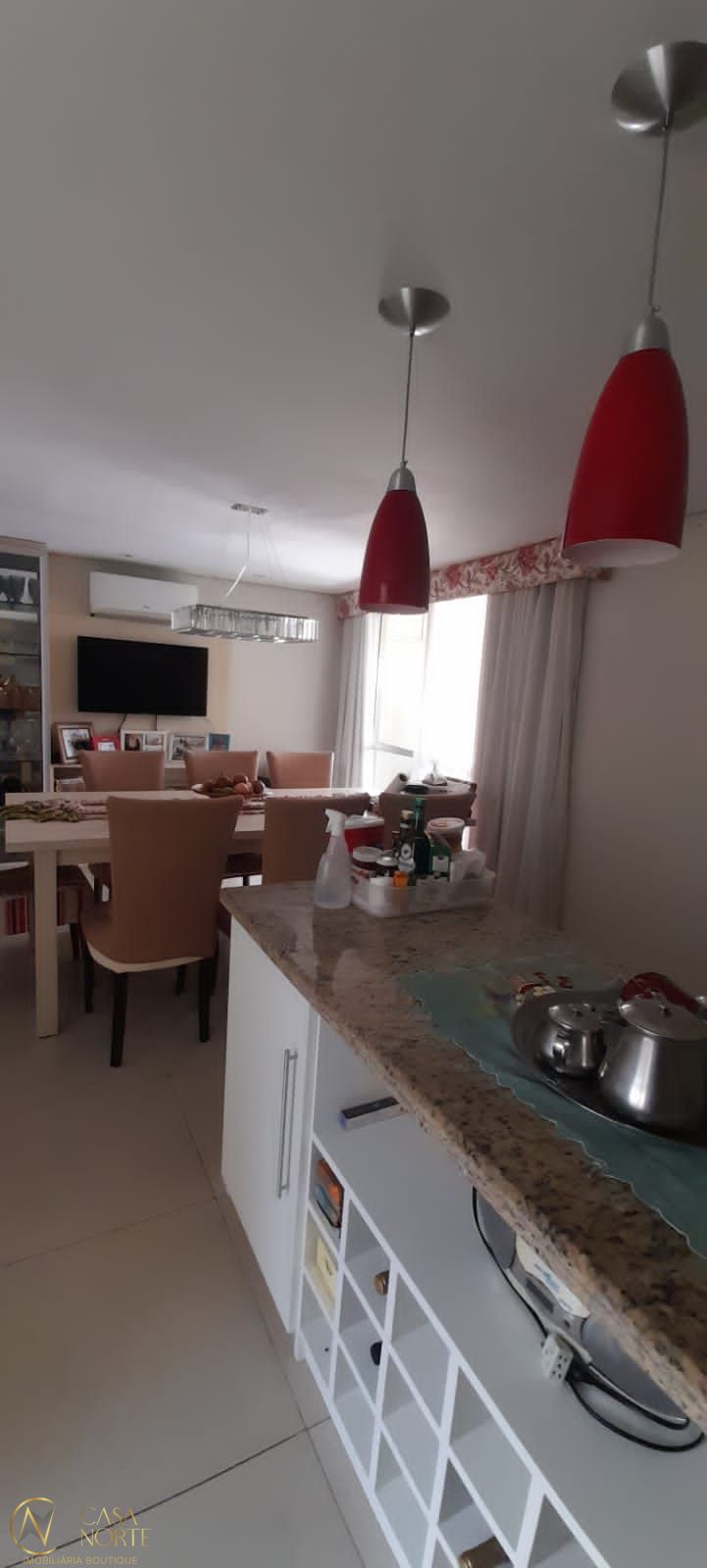Cobertura à venda com 3 quartos, 234m², 1 suíte, 2 vagas, Rua São Luis no bairro Santana em Porto Alegre