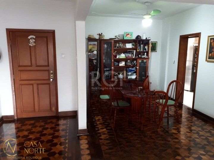 Apartamento à venda com 3 quartos, 145m², 1 vaga, Rua General Lima e Silva no bairro Centro Histórico em Porto Alegre