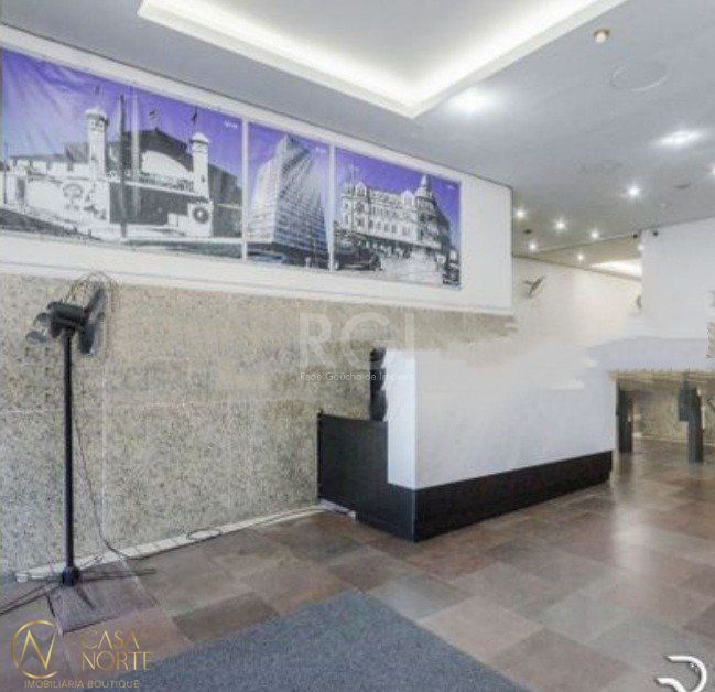 Sala Comercial à venda , 23m², Praça Osvaldo Cruz no bairro Centro Histórico em Porto Alegre