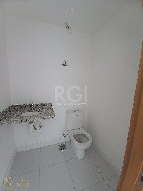 Sala Comercial à venda , 35m², Rua Gomes Jardim no bairro Santana em Porto Alegre