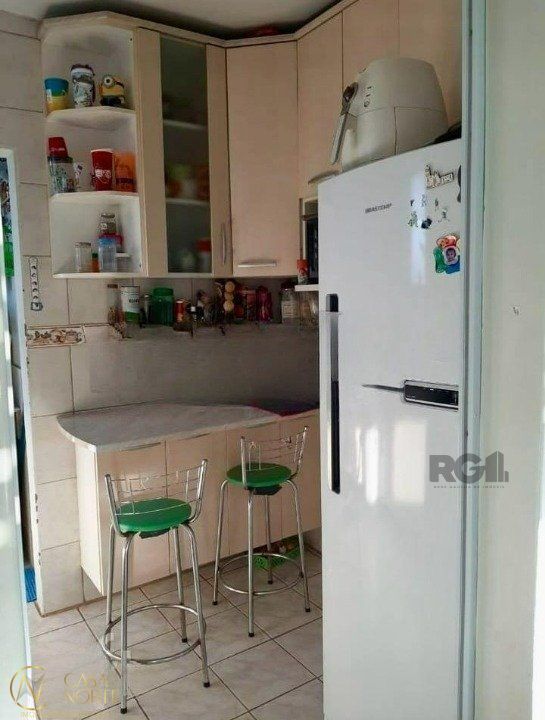 Apartamento à venda com 3 quartos, 60m², 1 vaga, Rua Engenheiro Fernando Mendes Ribeiro no bairro Santo Antônio em Porto Alegre