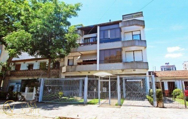 Apartamento à venda com 2 quartos, 70m², 1 vaga, Rua Domingos Crescêncio no bairro Santana em Porto Alegre