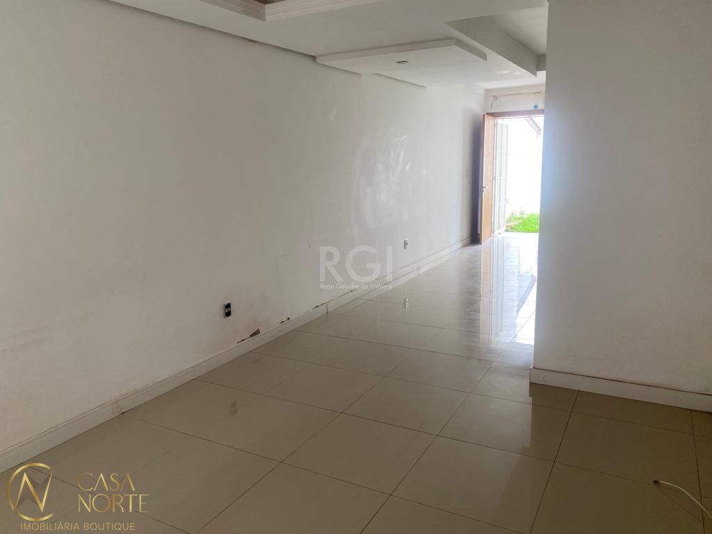 Casa à venda com 3 quartos, 110m², 1 suíte, 2 vagas, Rua José Braulio da Fonseca no bairro Hípica em Porto Alegre